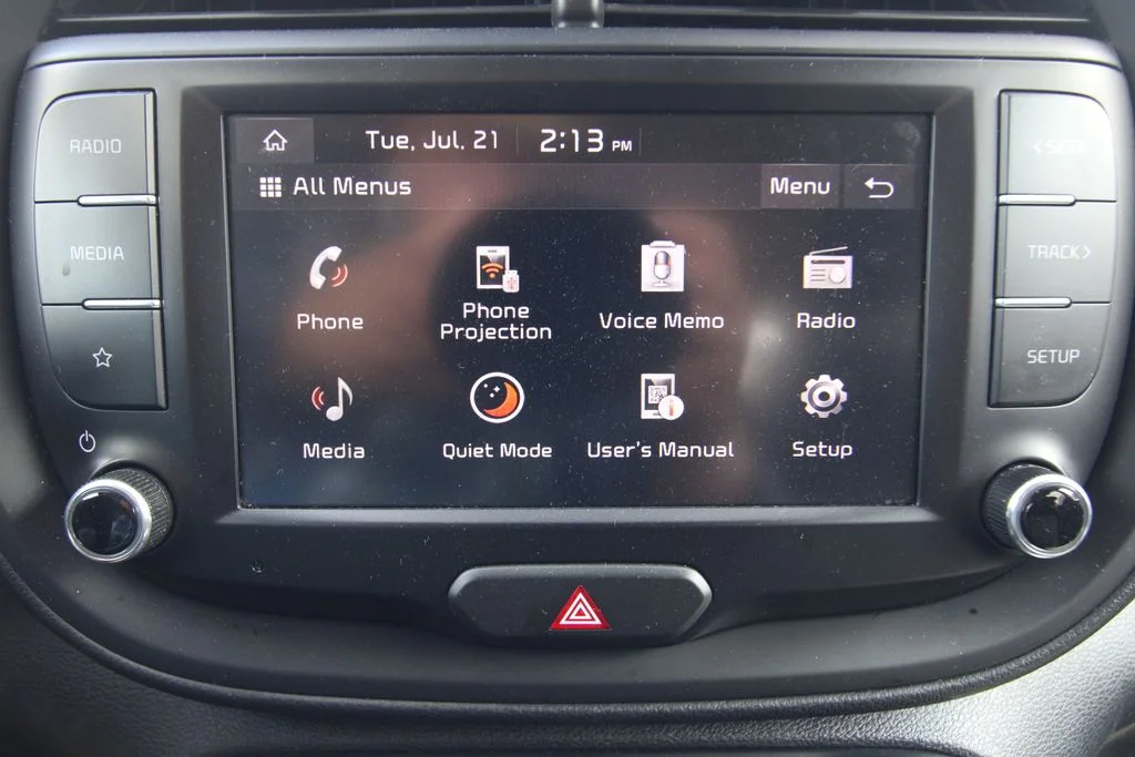 Used 2023 Orange Kia LX image 28