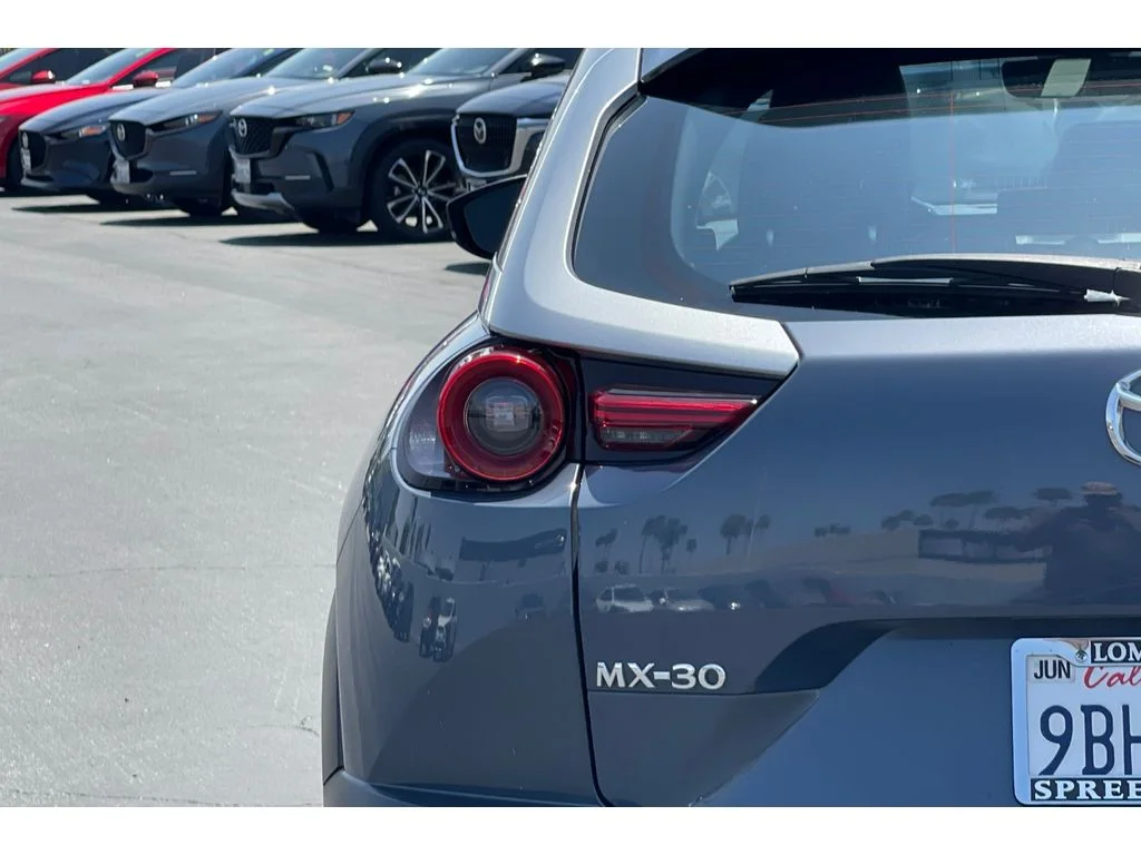 Used 2022 Polymetal Gray Metallic Multi-Tone Mazda Premium Plus Package image 15