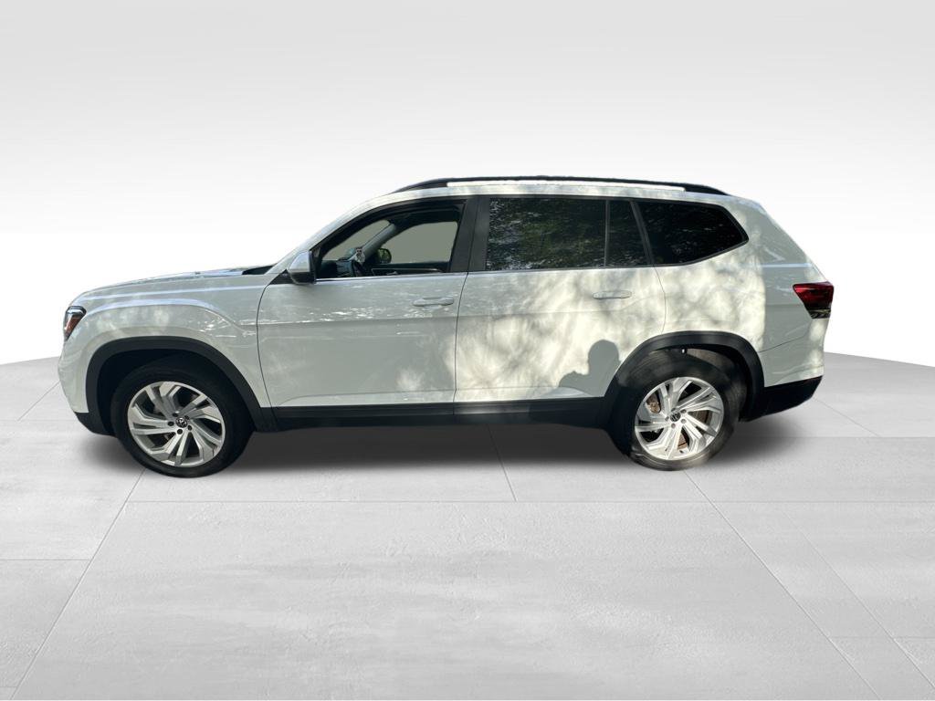 Used 2023  Volkswagen 2.0T SE w/Technology image 2