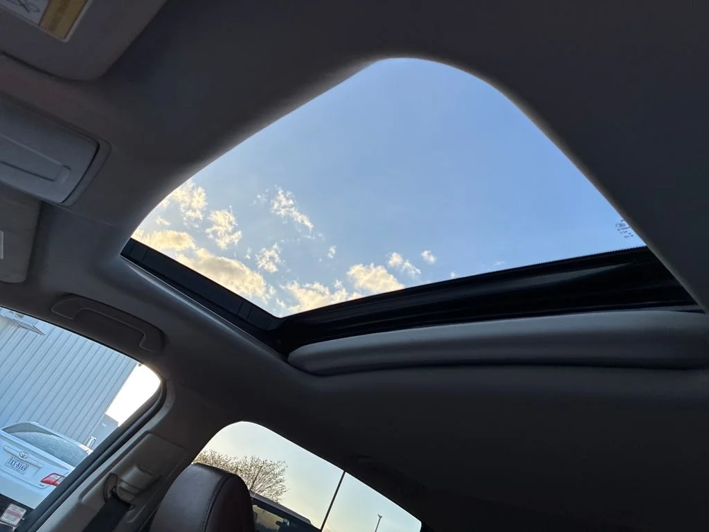 Used 2020  Acura Technology image 17