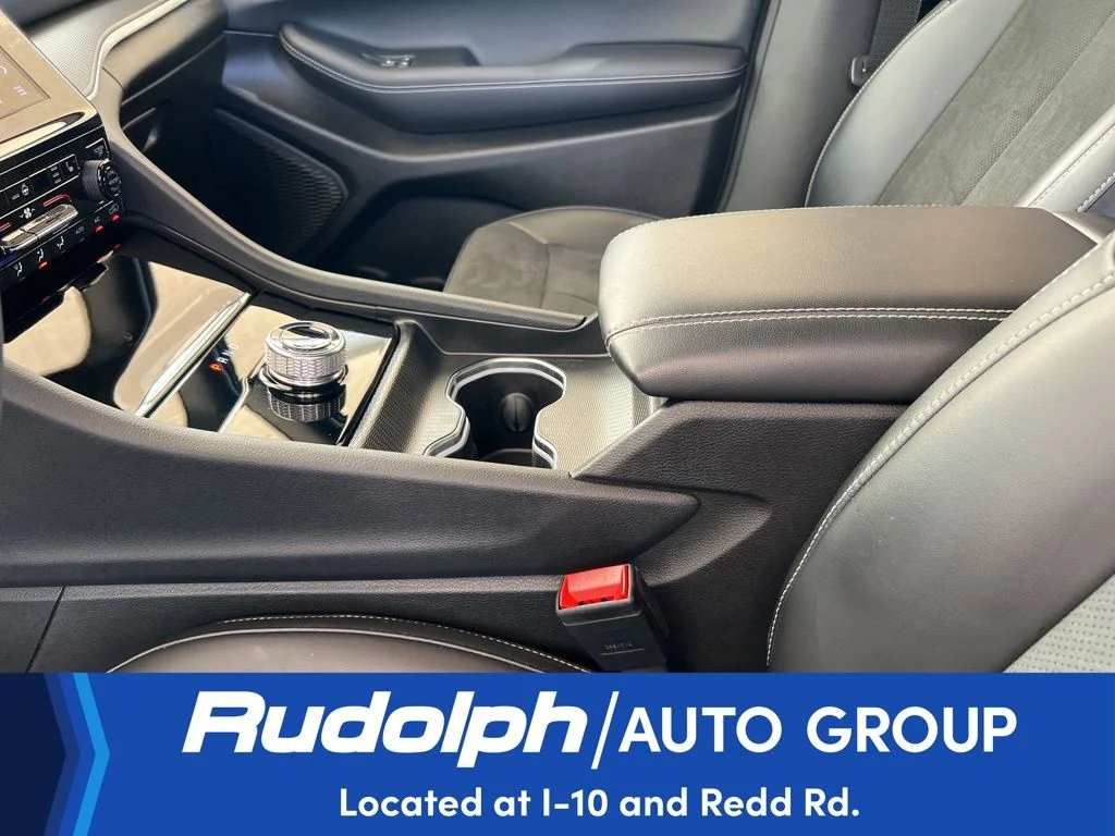 Used 2025 Silver Jeep Altitude image 27