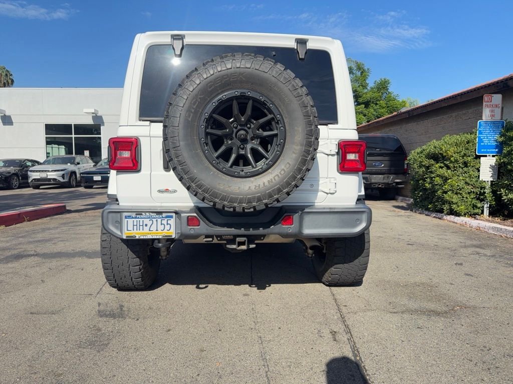 Used 2020 White Jeep Unlimited Sahara image 12