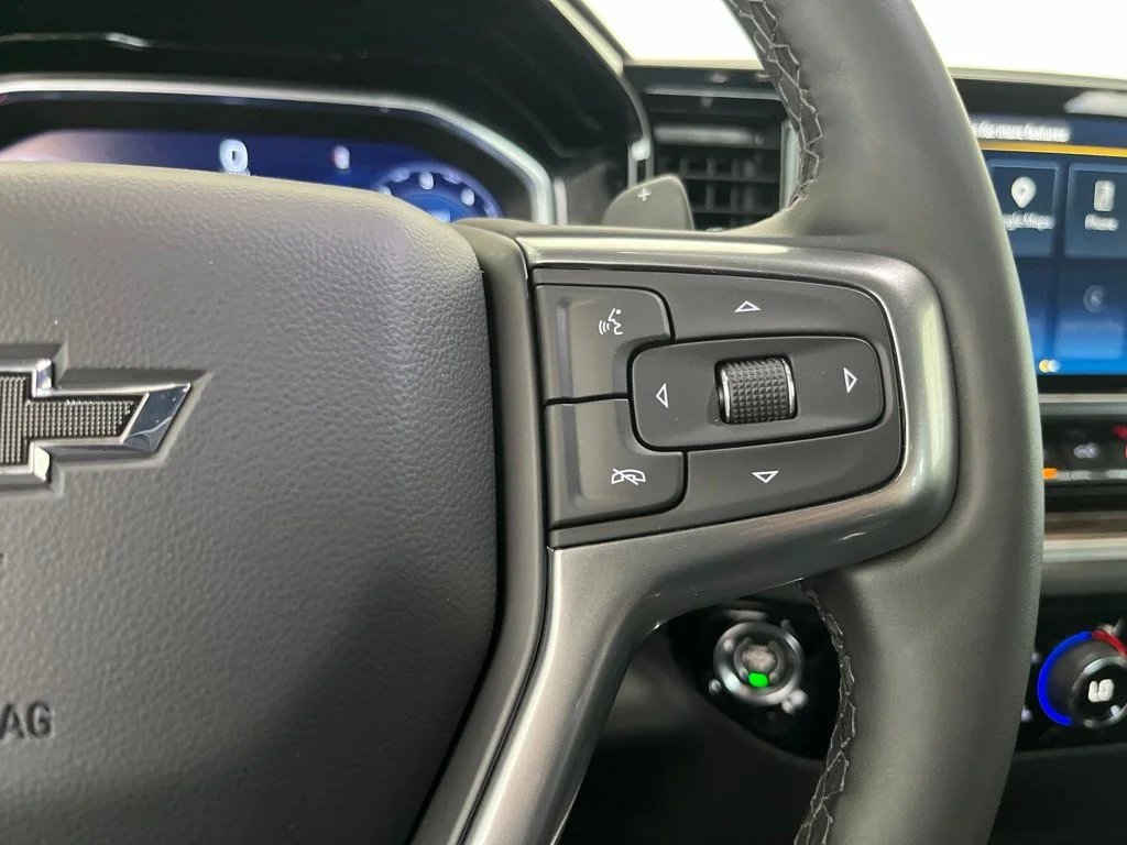 Used 2025 Red Chevrolet RST image 7