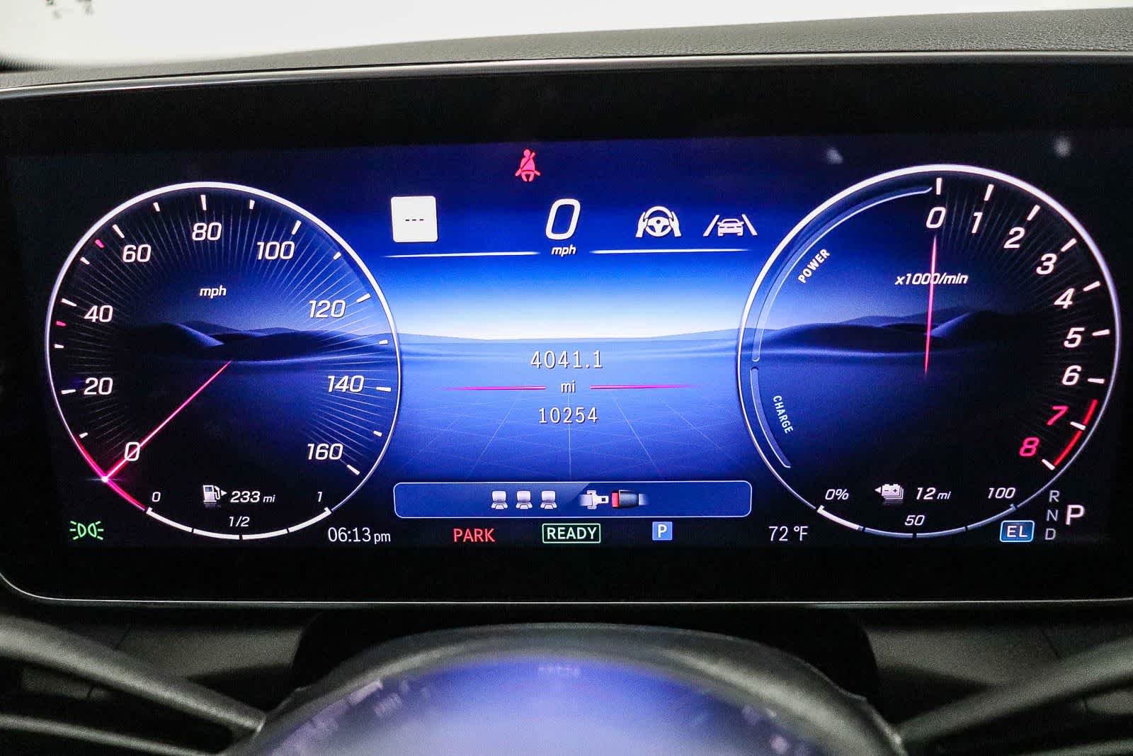 Used 2025  Mercedes-Benz GLC 350e image 24