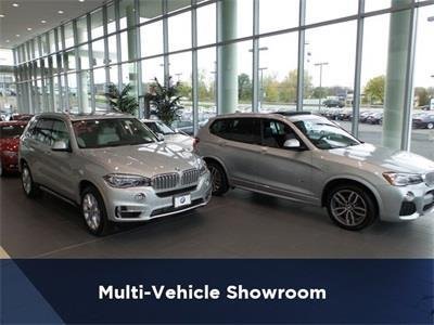 Certified Used 2024 Mineral White Metallic BMW xDrive40i image 29