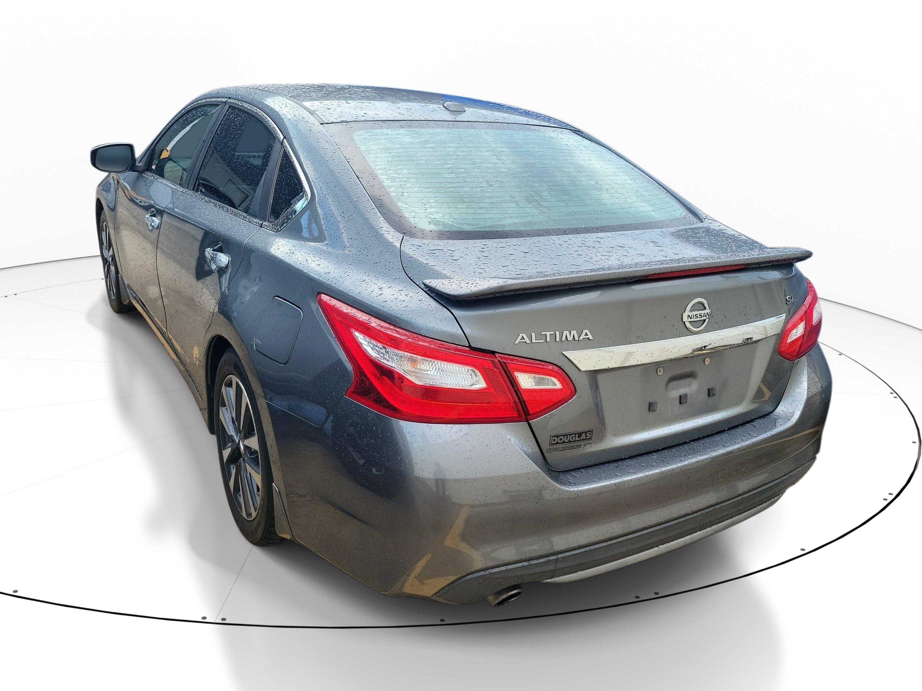 Used 2016 Gun Metallic Nissan 2.5 SL image 9