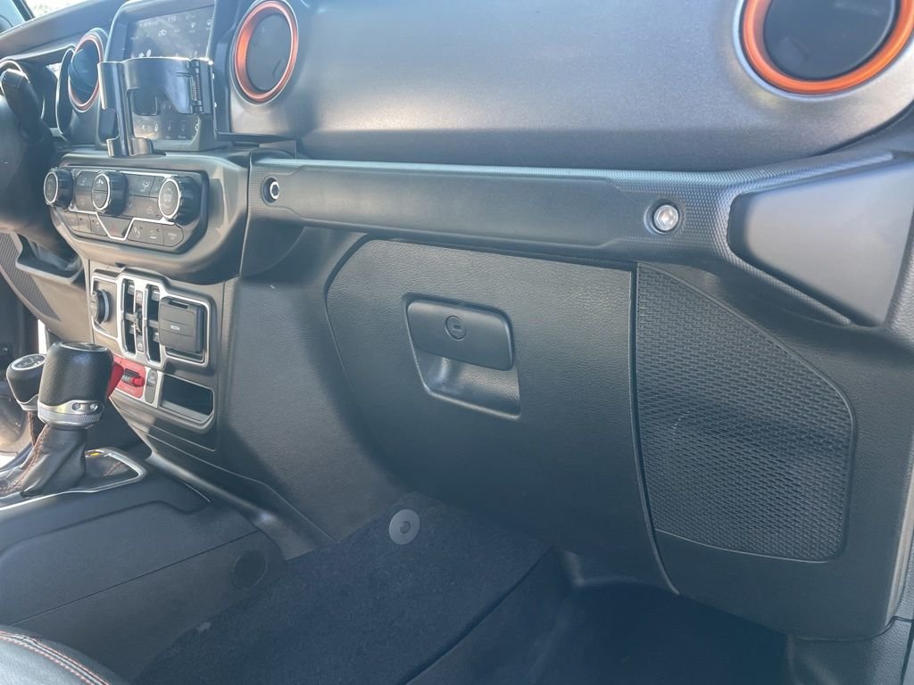 Used 2021 Gray Jeep Mojave image 39