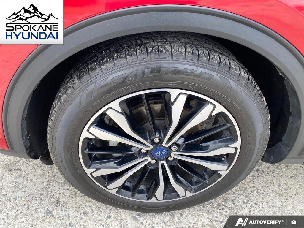 Used 2022 Rapid Red Metallic Tinted Clearcoat Ford SE image 9