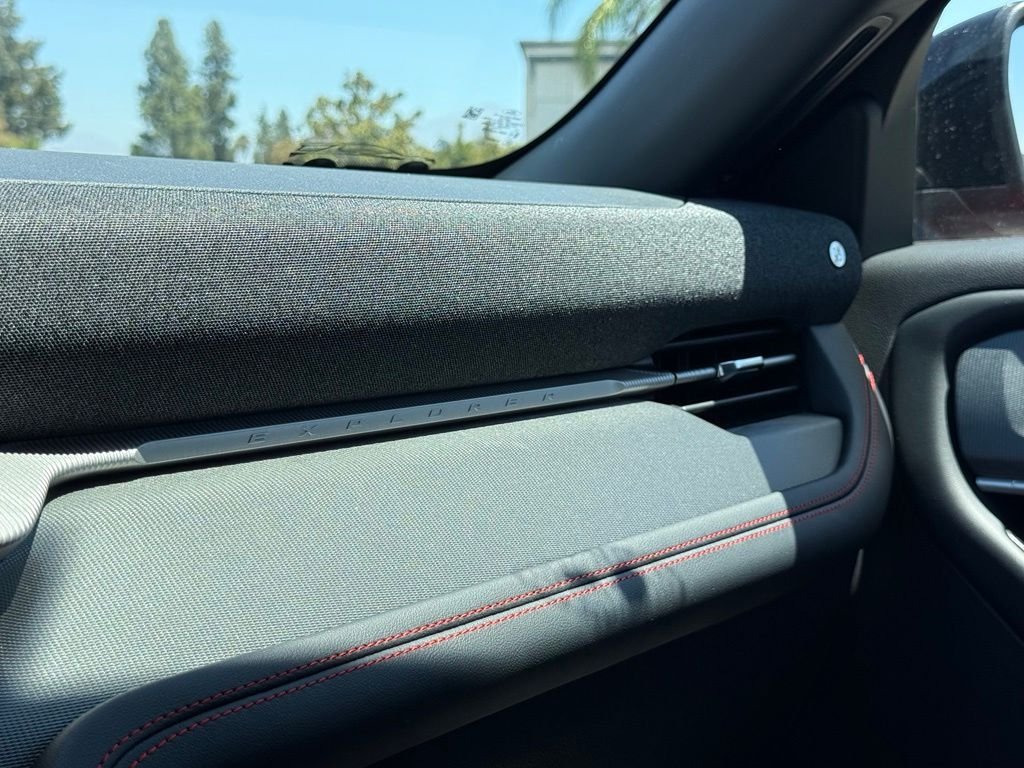 New 2026 Rapid Red Metallic Tinted Clearcoat Ford ST-Line image 9