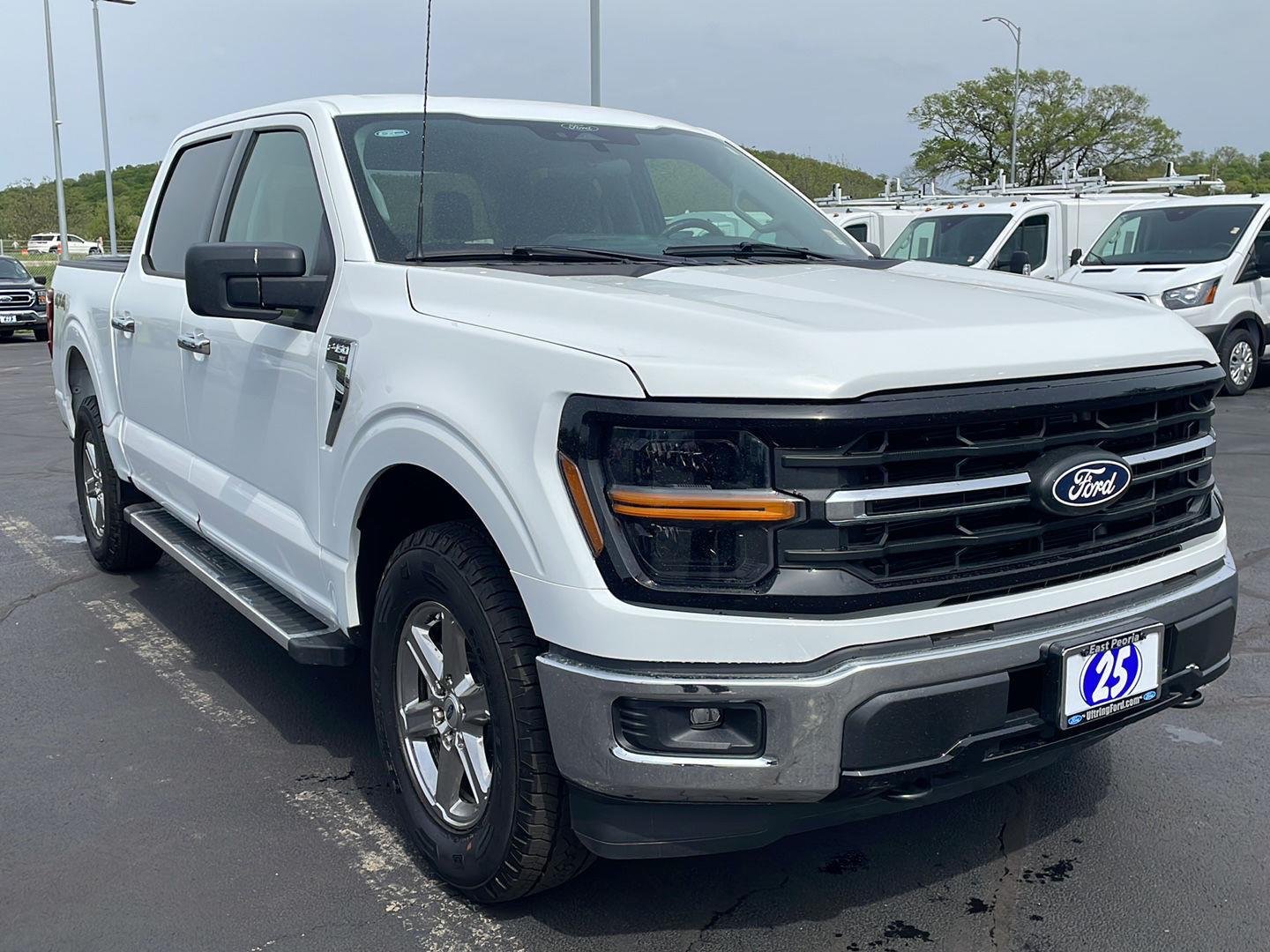 Used 2025 Oxford White Ford XLT image 10