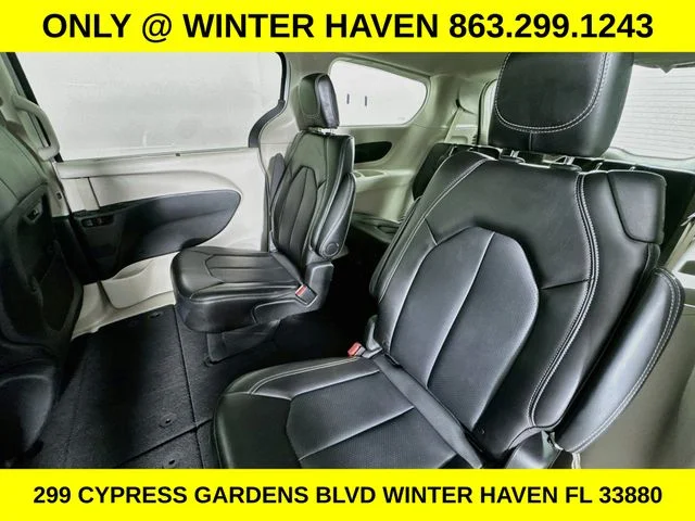 Used 2024 White Chrysler Touring L image 22