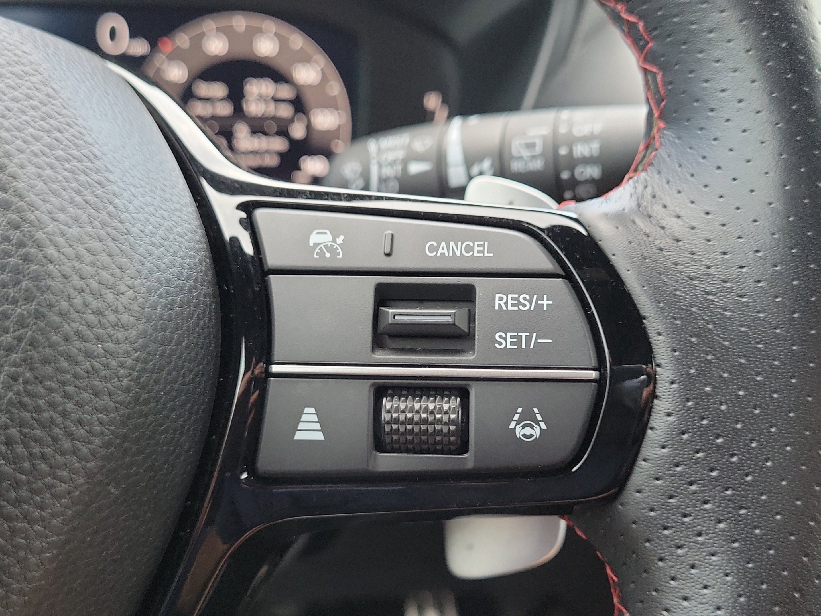 Used 2025  Acura w/A-Spec Package image 32
