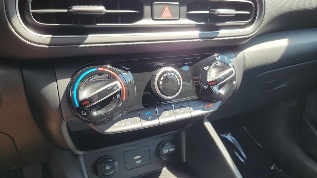 2023 Hyundai Kona SEL - Photo 20