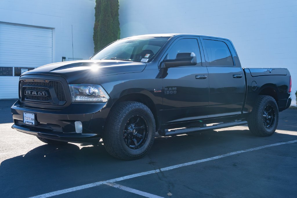Used 2016 Brilliant Black Crystal Pearlcoat Ram Sport image 2