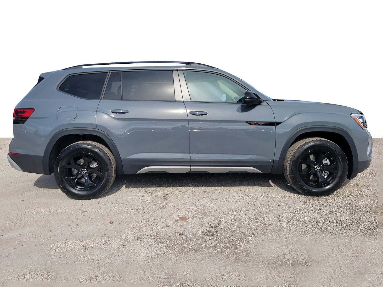 New 2026 Pure Gray Volkswagen 2.0T Peak Edition image 5