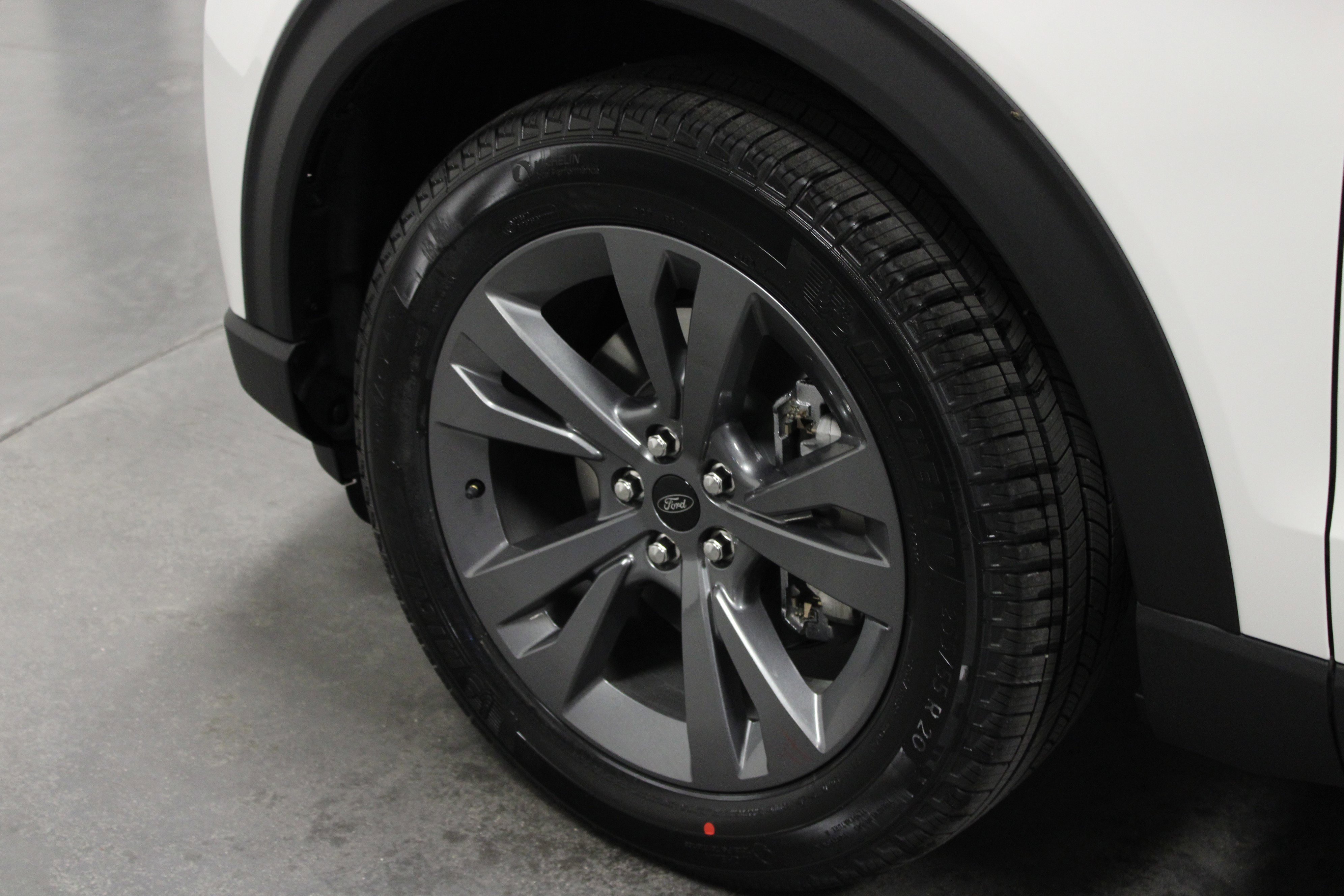 New 2026 Star White Metallic Tri-Coat Ford Active image 10
