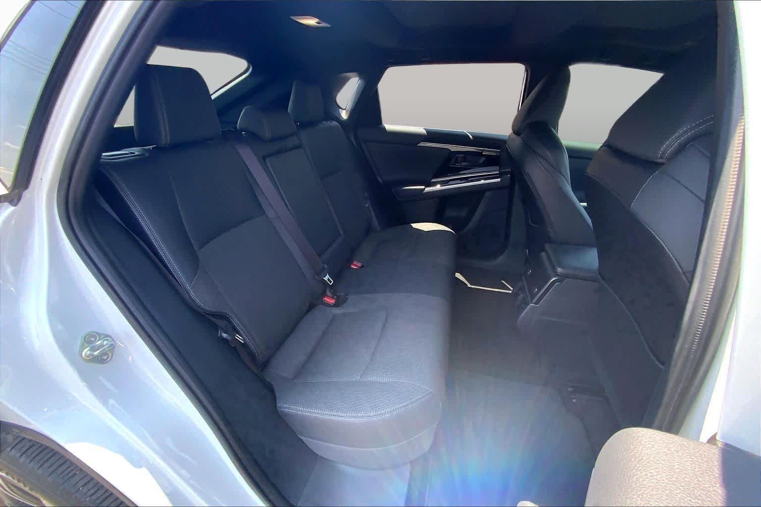Used 2024 Wind Chill Pearl Toyota XLE image 19