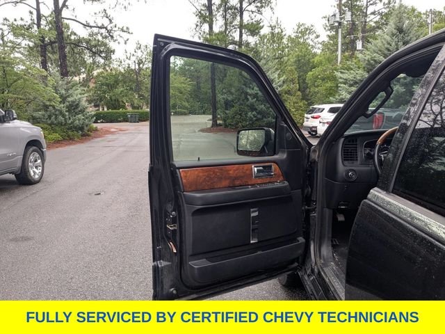 Used 2015 Black Lincoln Base image 25