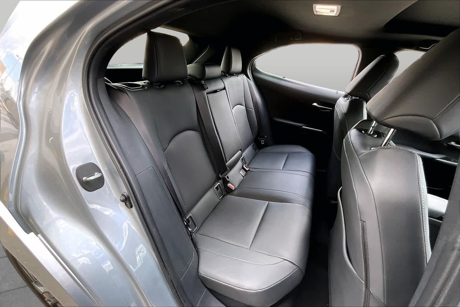 Used 2025 Iridium Lexus Premium image 16