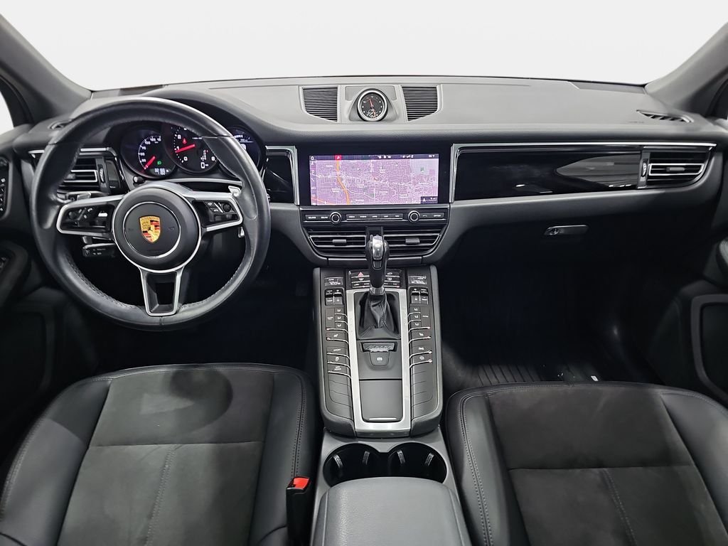 Used 2021  Porsche Base image 10