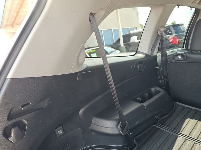 Used 2021 White Honda Touring image 12
