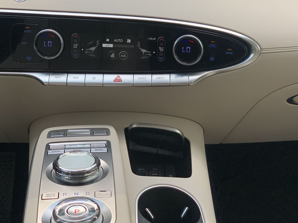 Used 2023 Capri Blue Genesis 2.5T image 18