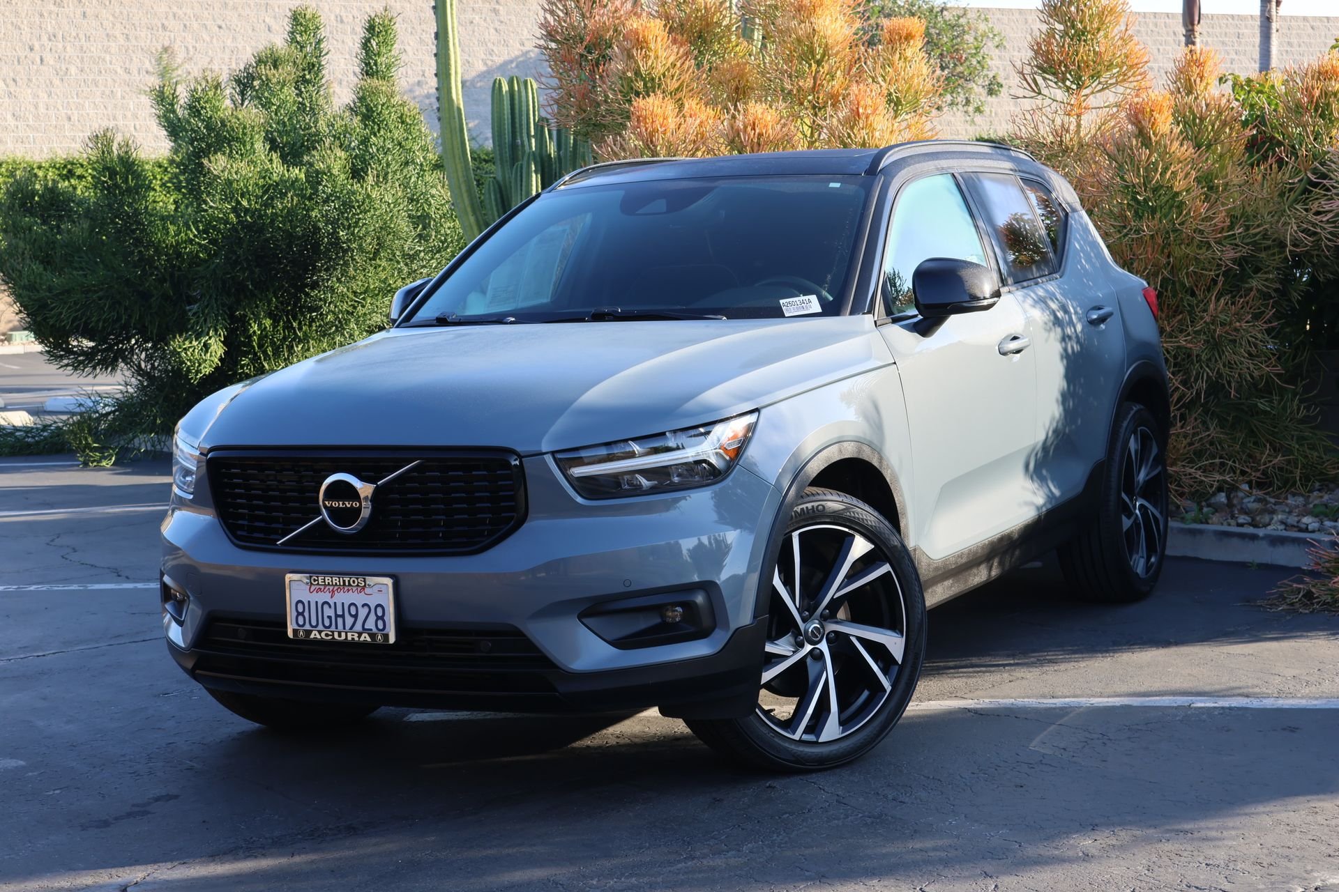 2021 Volvo XC40 R-Design