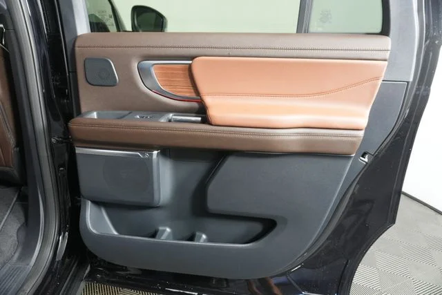 New 2027 Agate Black Metallic Ford MAX King Ranch® image 32