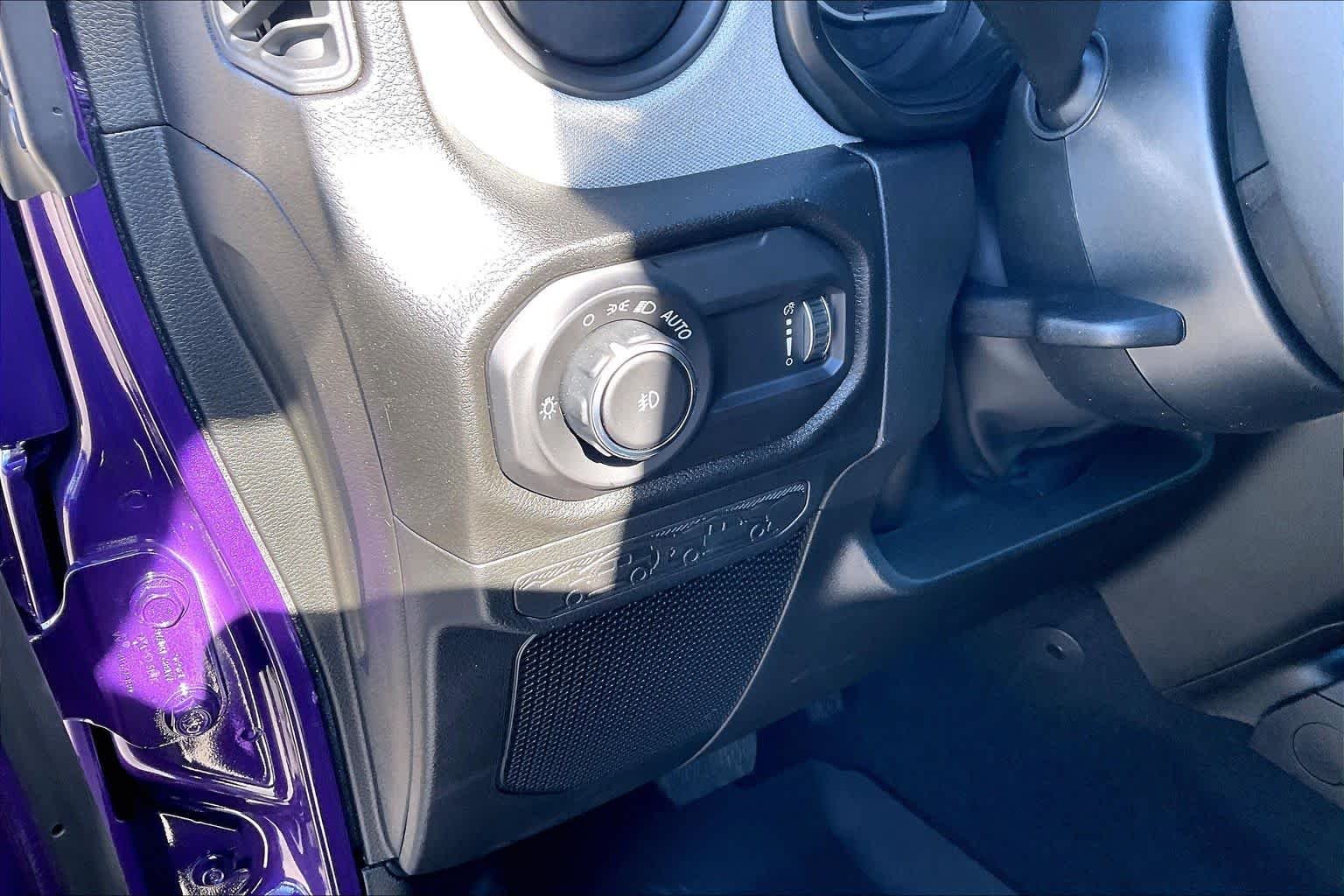New 2026 Reign Exterior Paint Jeep Sport S image 17