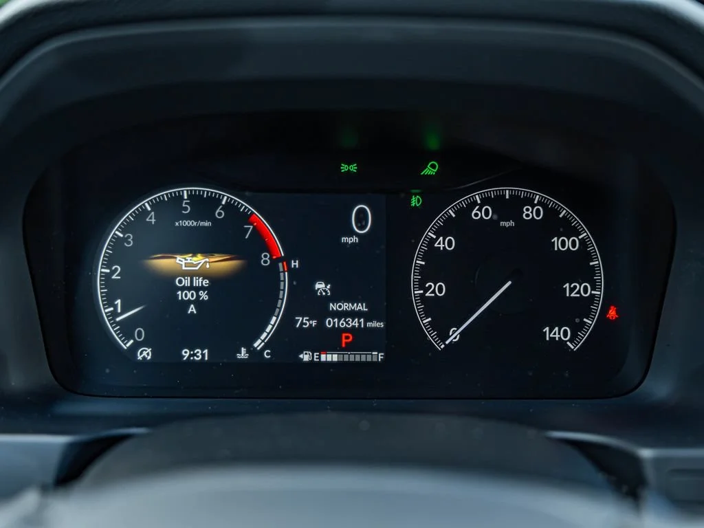 Used 2025 Sonic Gray Pearl Honda RTL image 23