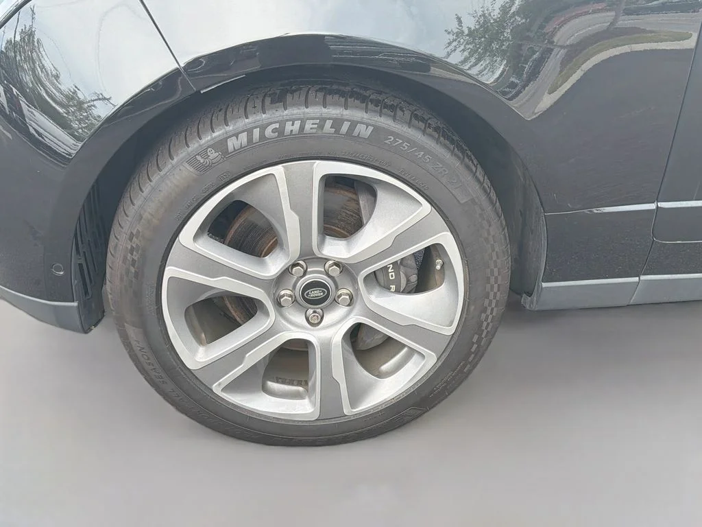 Used 2020 Black Land Rover HSE image 35