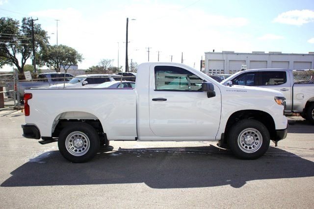 New 2026 Summit White Chevrolet WT image 5