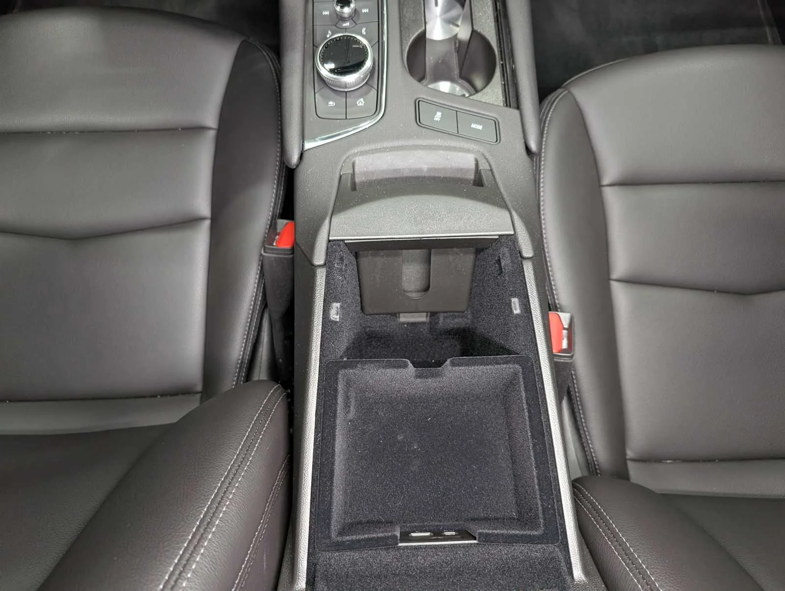 2026 Cadillac XT5 Luxury - Photo 14