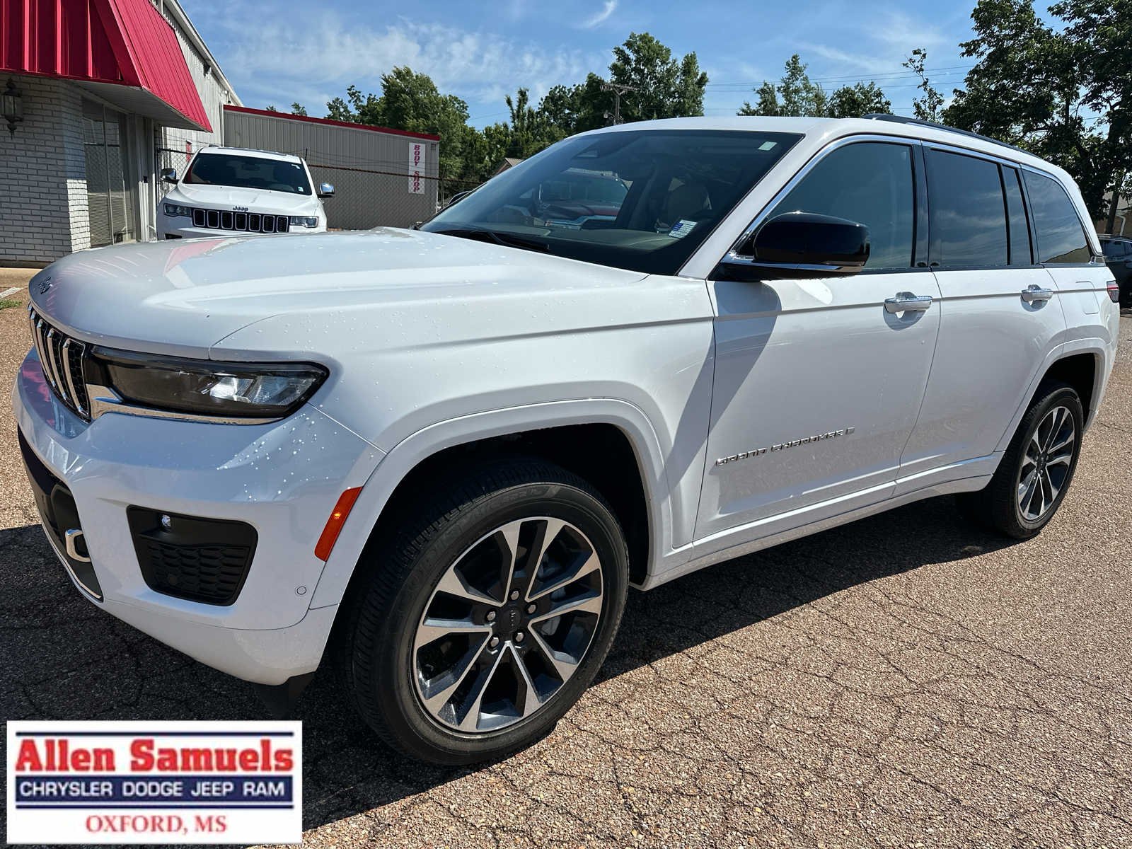 Used 2023 Bright White Clearcoat Jeep Overland image 7