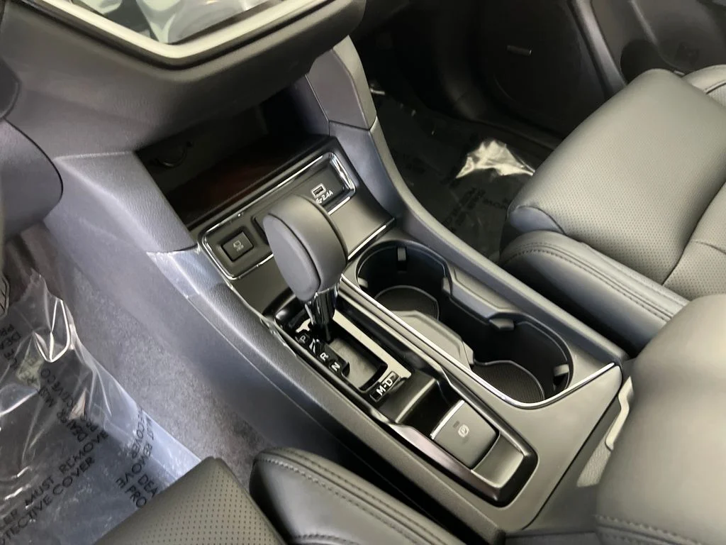 New 2026 CRYSTAL WHITE PEARL Subaru Onyx Edition Touring 7-Passenger image 26