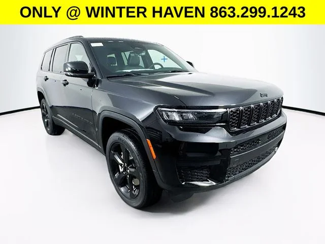 Used 2025 Black Jeep Altitude X image 1