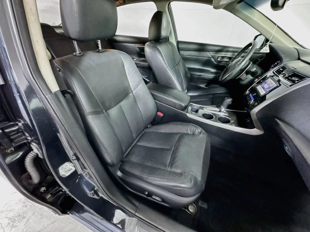 Used 2015 Blue Nissan 3.5 SL image 34