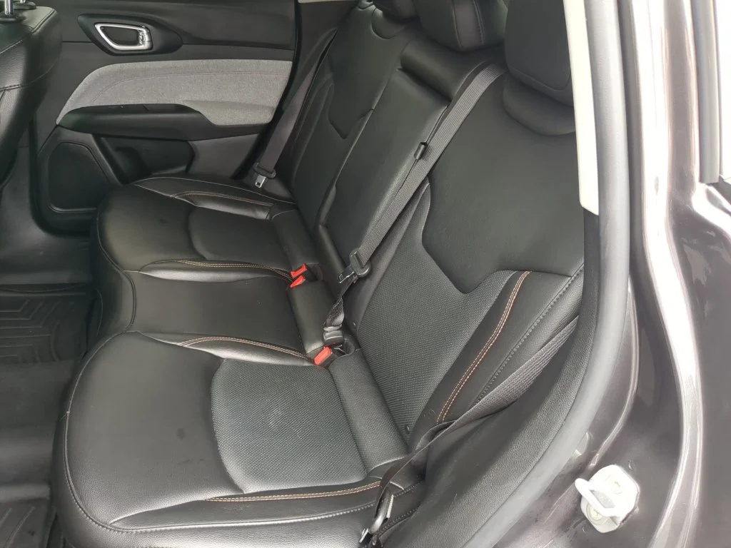 Used 2022 Gray Jeep Latitude Lux image 18
