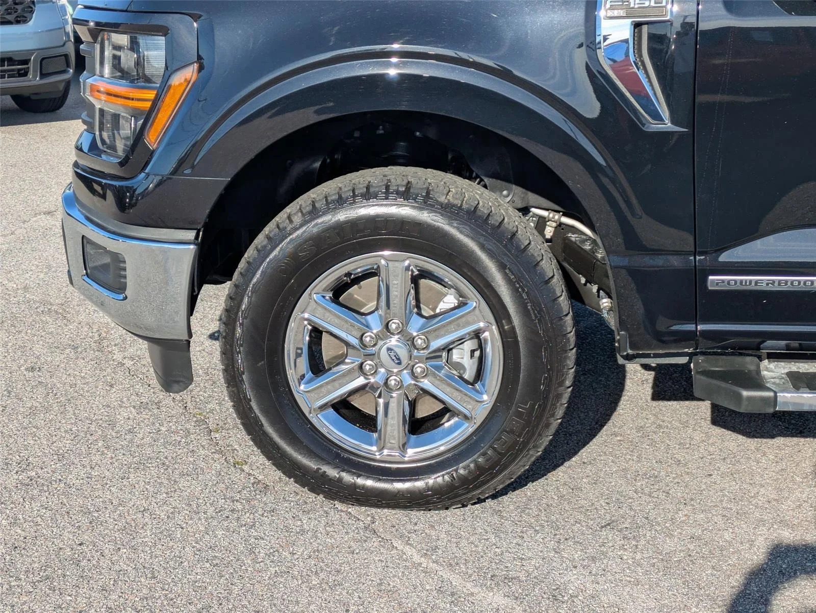 Used 2024 Agate Black Metallic Ford XLT image 10