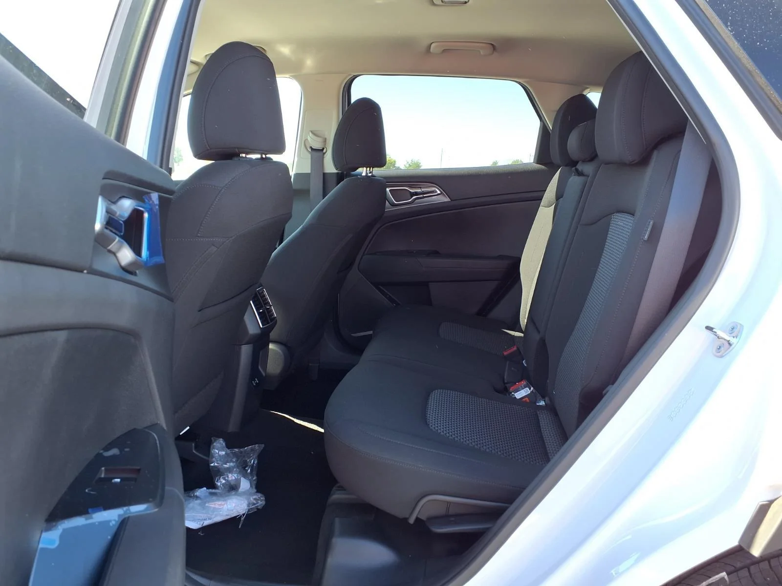 New 2026 Glacial White Pearl Kia LX image 14