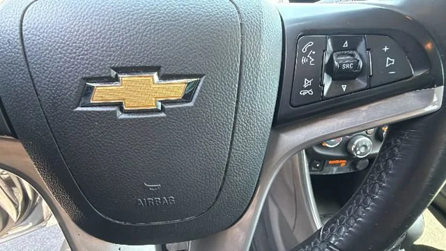 Used 2018 NIGHTFALL GRAY METALLIC Chevrolet LT image 20