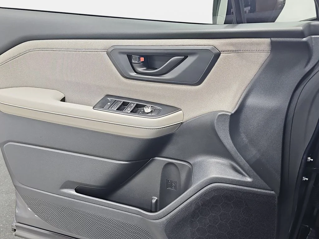 Used 2025 Gray Subaru Premium image 29
