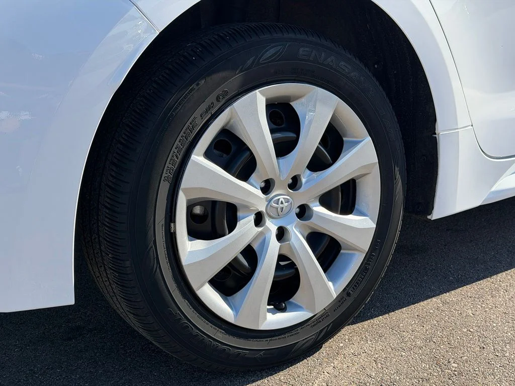 Used 2025 White Toyota LE image 16