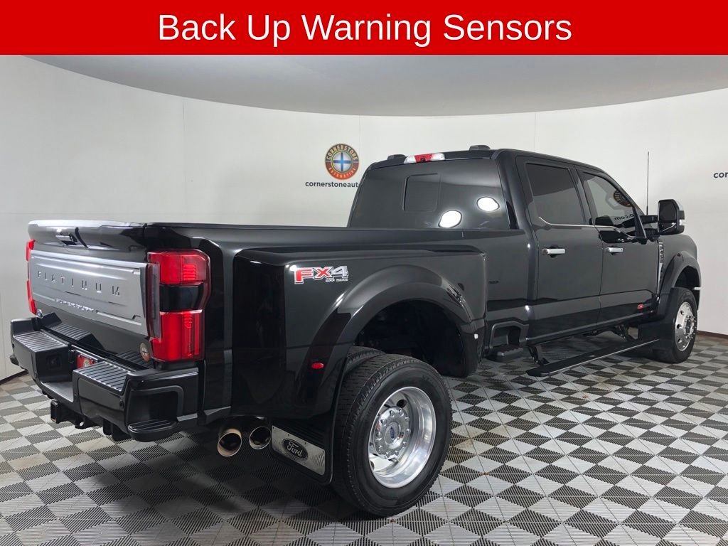 Used 2023  Ford Platinum image 17