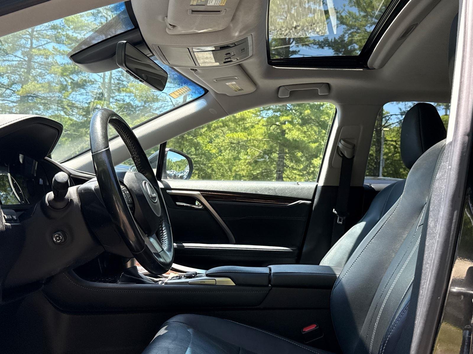Used 2019  LEXUS FSPORT image 11