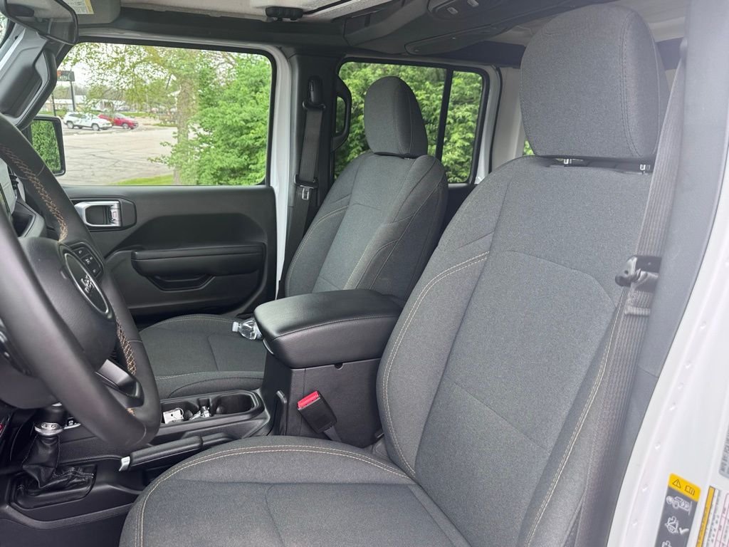 Used 2024 White Jeep Sport image 15