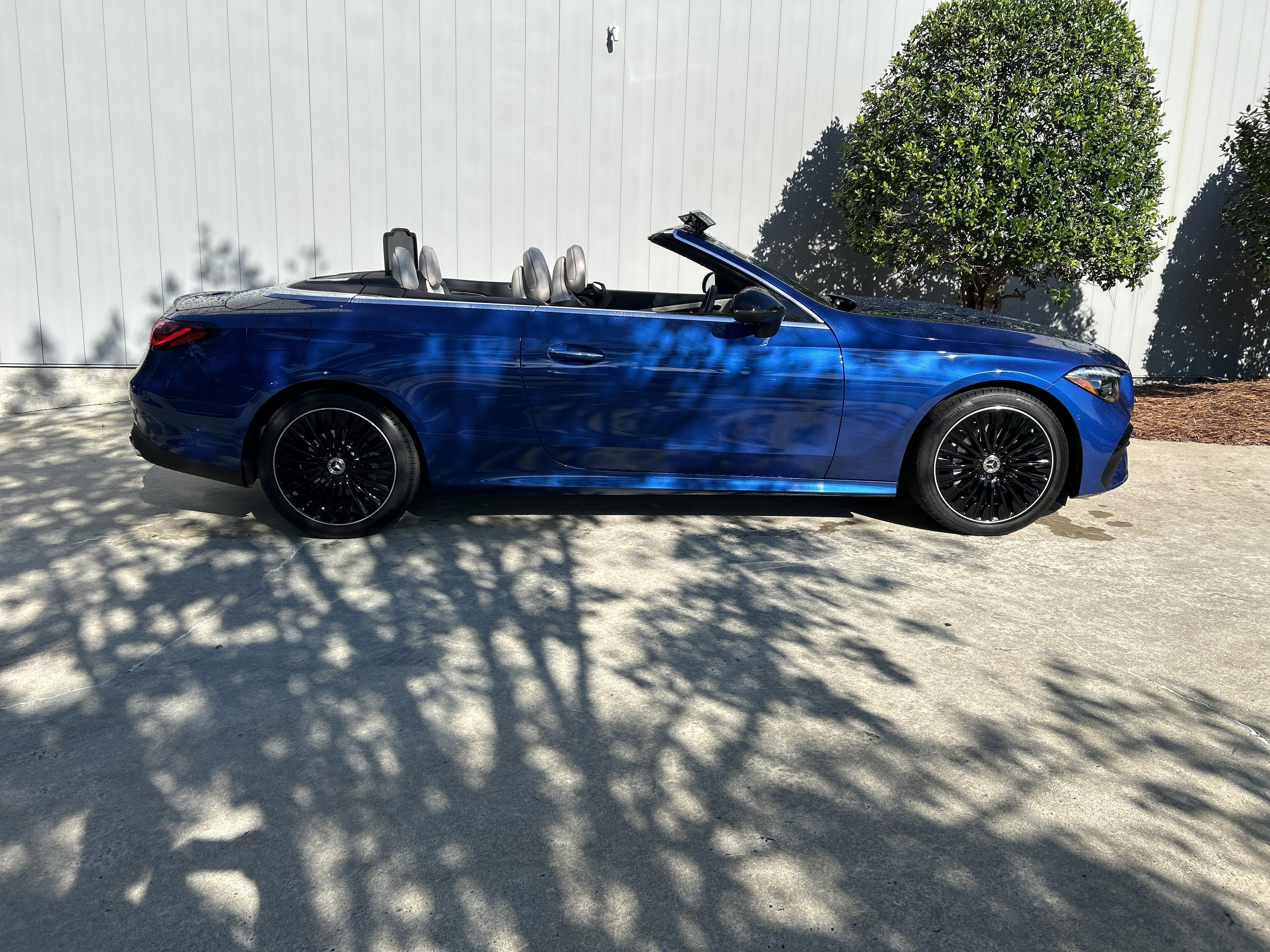Certified Used 2025 Sterling Blue Metallic Mercedes-Benz CLE 300 4MATIC® Cabriolet image 10