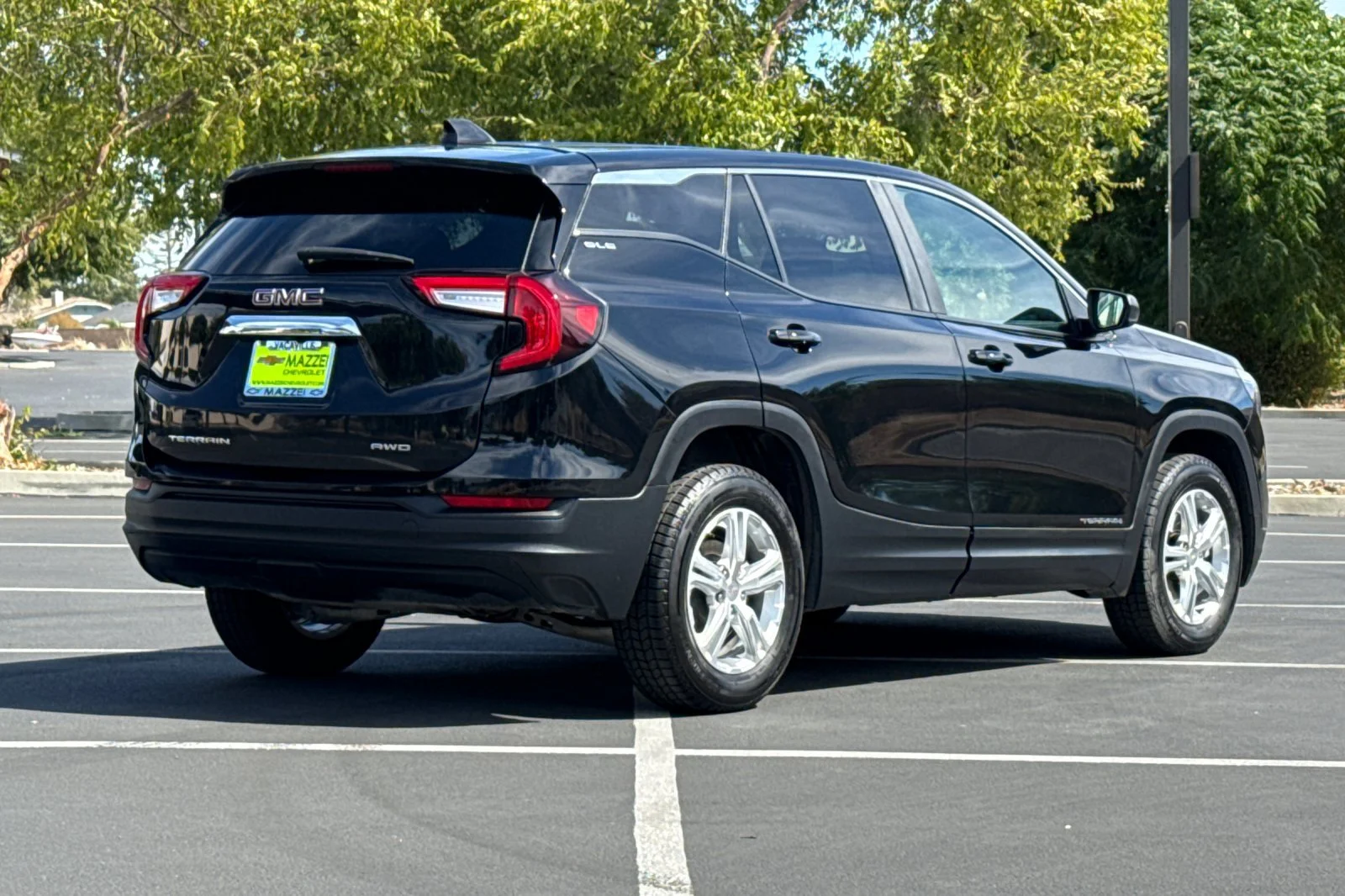 2024 GMC Terrain SLE - Photo 8