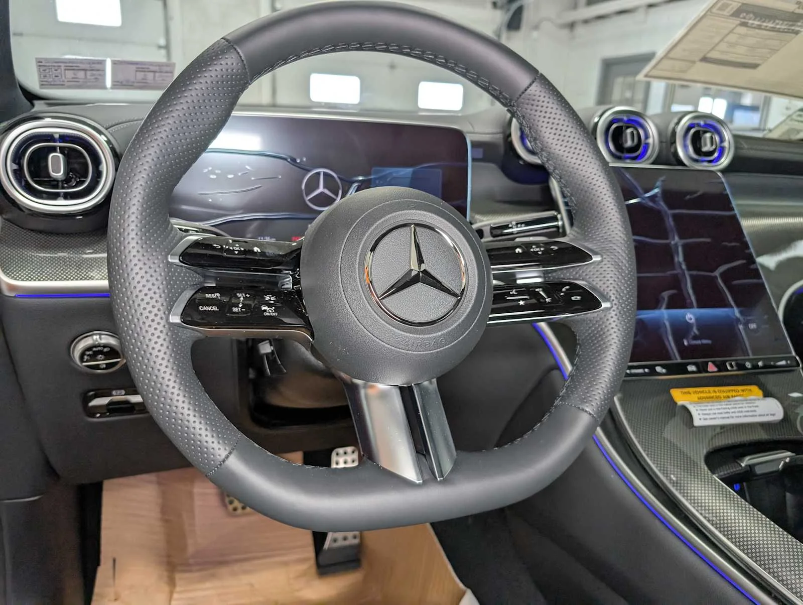 New 2026 MANUFAKTUR Patagonia Red Metallic Mercedes-Benz GLC 300 image 30