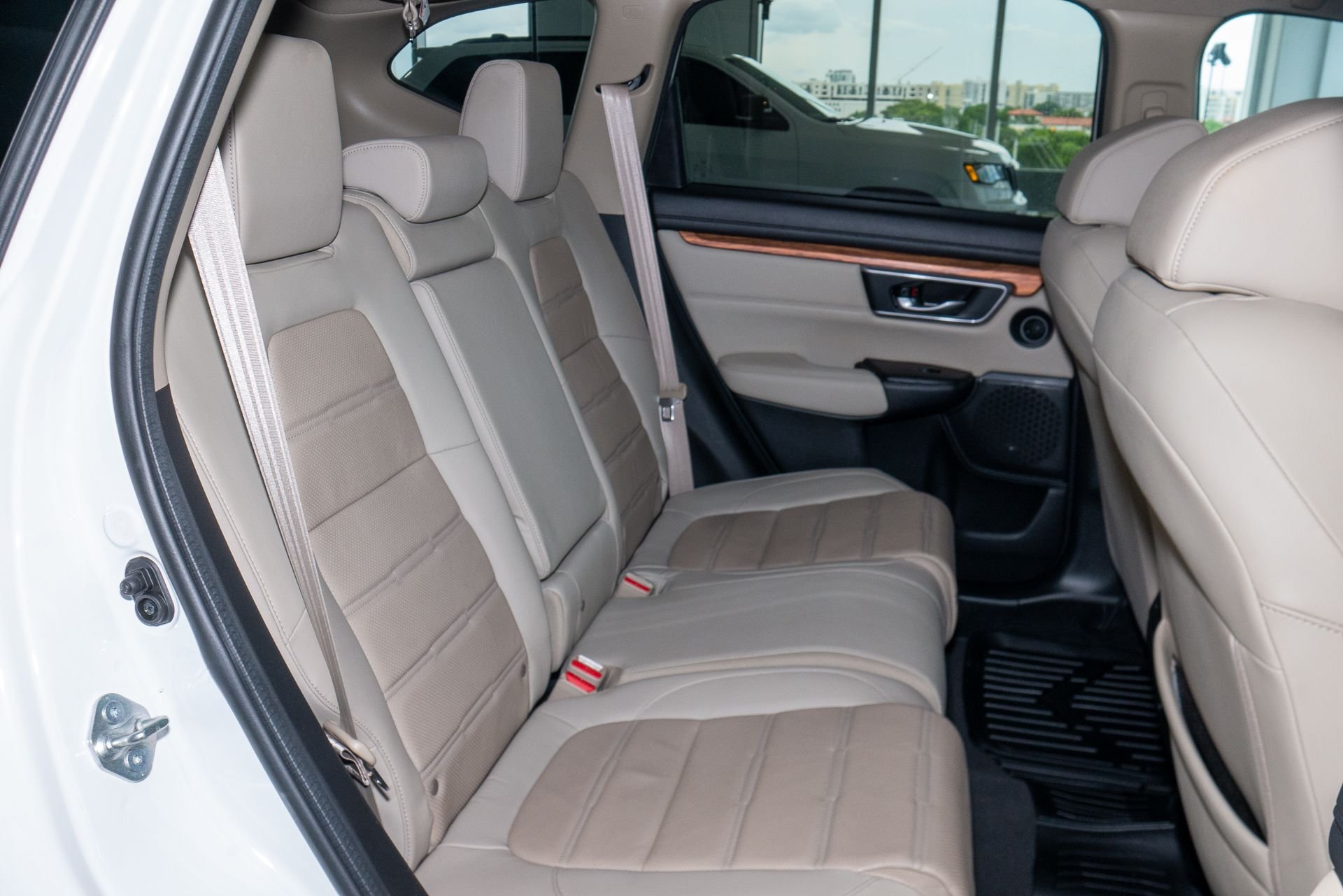 Used 2021 White Honda EX-L image 21